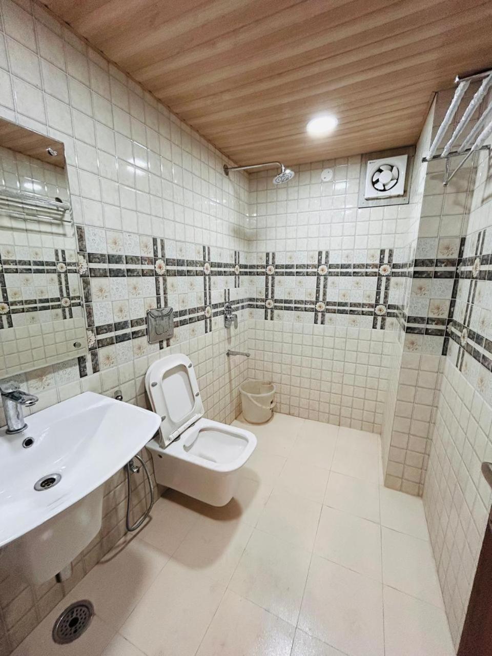 Yog Maya Regency B&B Shimla Exterior photo