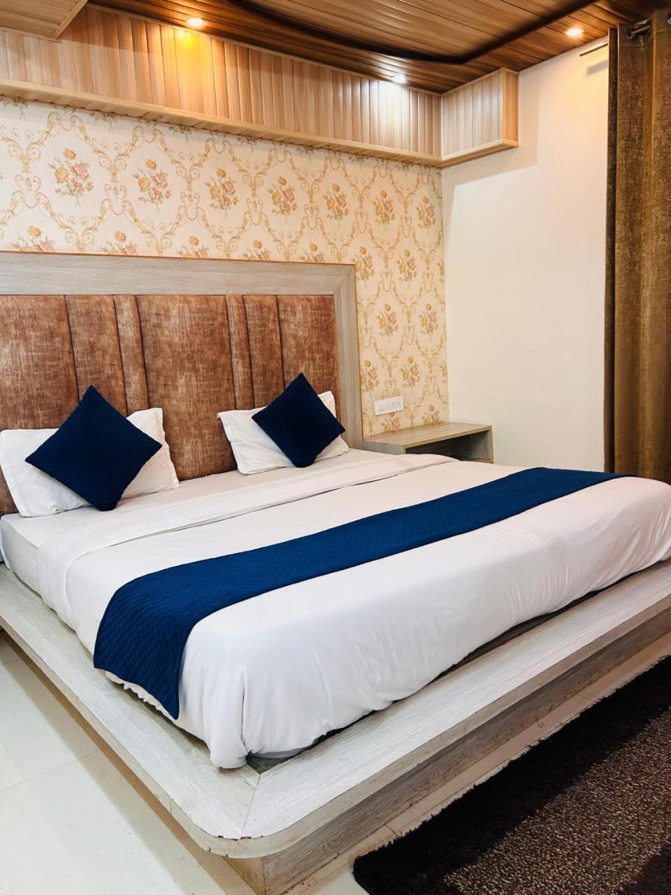 Yog Maya Regency B&B Shimla Exterior photo